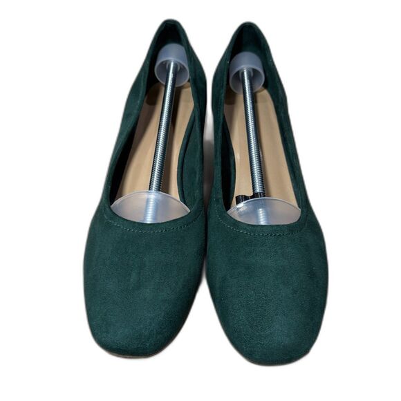 Oak + Fort Microsuede Round Toe Pump - Forest Green 10 - Picture 5 of 9